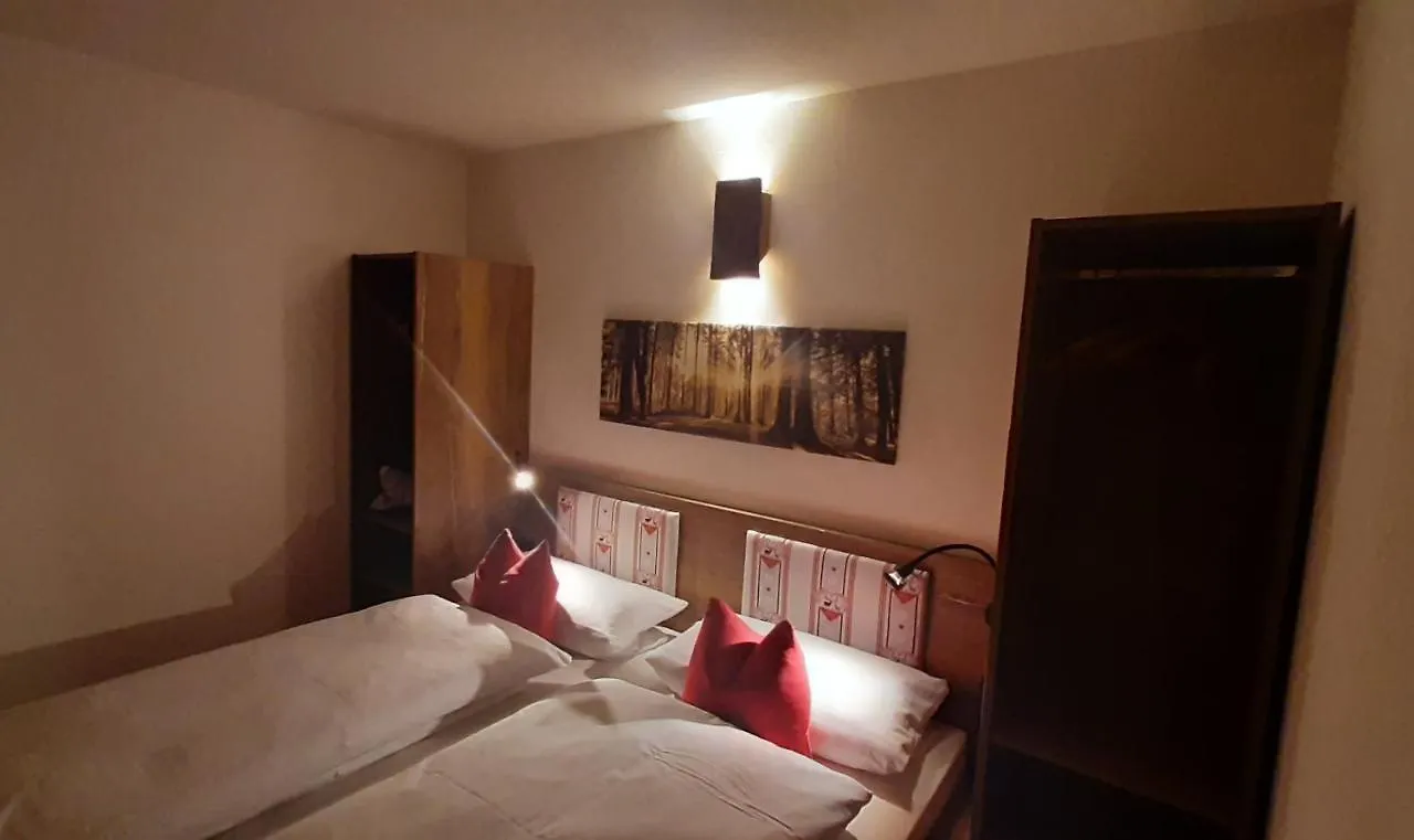 Gasthof Zum Wirt Ferienwohnung Hohenbogenblick Neukirchen beim Heiligen Blut Apartment